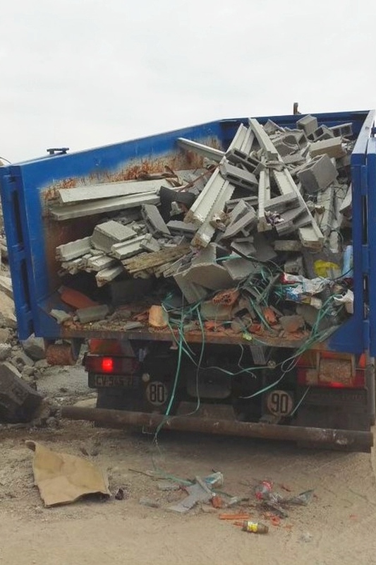 Déchets inertes camion